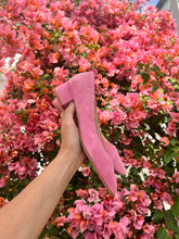 Lade das Bild in den Galerie-Viewer, Erna - Bougainvillea
